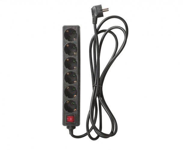 Jatkojohto kytkimellä Airam 6-osainen 3 m musta, hinta 12,55€