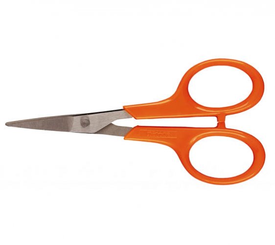 Koruompelusakset Fiskars Classic 10 cm, hinta 17,44€