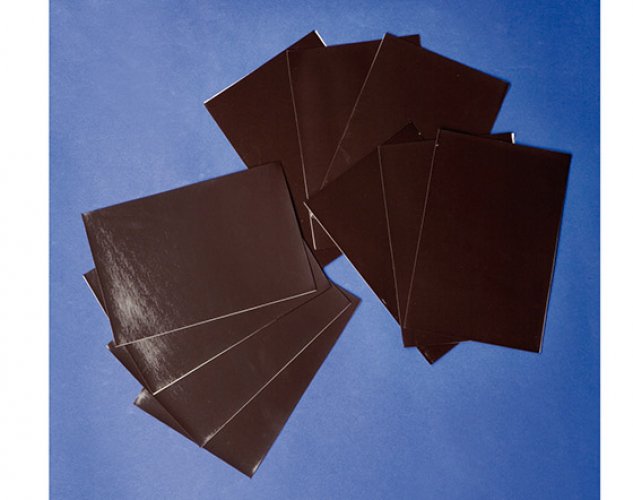 Magneettiarkki Playbox 10 x 15 cm musta /10, hinta 5,54€