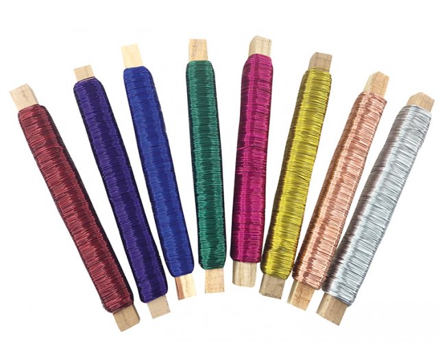 Metallilanka Playbox 50 m x 0,5 mm värilajitelma /8, hinta 23,27€