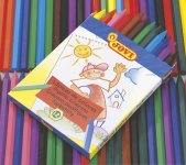 Muoviliitu Playbox värilajitelma /12