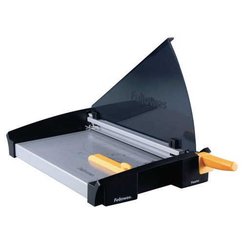 Paperileikkuri giljotiini A3 Fellowes Plasma on yksinkertainen ja laadukas ammattikäyttöön tarkoitettu teräsuojallinen paperileikkuri, A3 giljotiini paperileikkurin terä on ruostumatonta terästä ja sen takuu on 2 vuotta A3 giljotiini paperileikkurit 