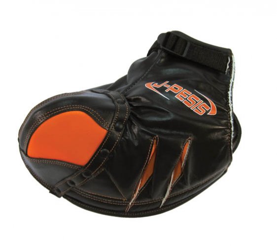 Pesäpalloräpylä J-Pesis 150 vasempaan käteen, hinta 34,56€