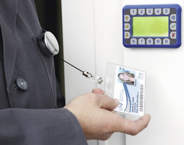 Pidikejojo Durable 8225 metalli klipsikiinnitys /10, hinta 69,16€