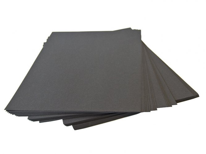 Piirustuspaperi A2/100 musta 130G, hinta 25,03€