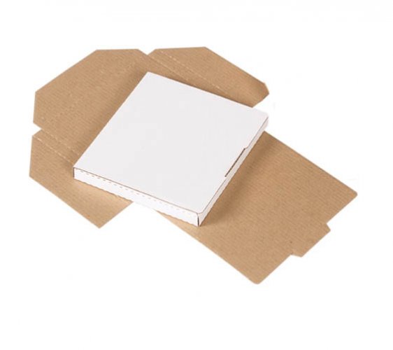 Postituskotelo yhdelle CD-levylle pahvia, hinta 0,40€