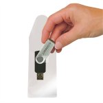 Tarratasku muistitikulle Q-CONNECT itseliimautuva /10