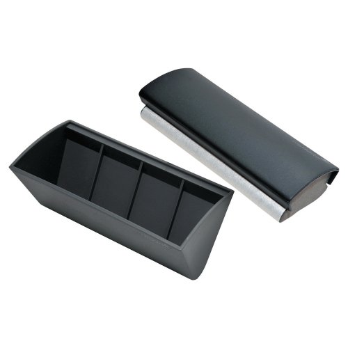 3346174 Taulupyyhin kynäkotelo Legamaster 170x70mm on magneettinen taulupyyhin ja kynäkotelo samassa paketissa. Pyyhin on magneettinen ja se kiinnittyy valkotauluihin helposti. Katso myös tussitauluja verkkokaupastamme!